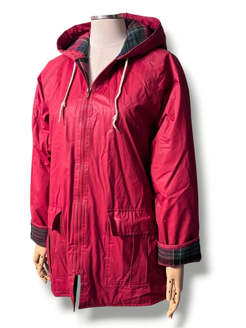 MISTY HARBOR Red “Any Weather Slicker” Plaid Lining Size Medium VINTAGE